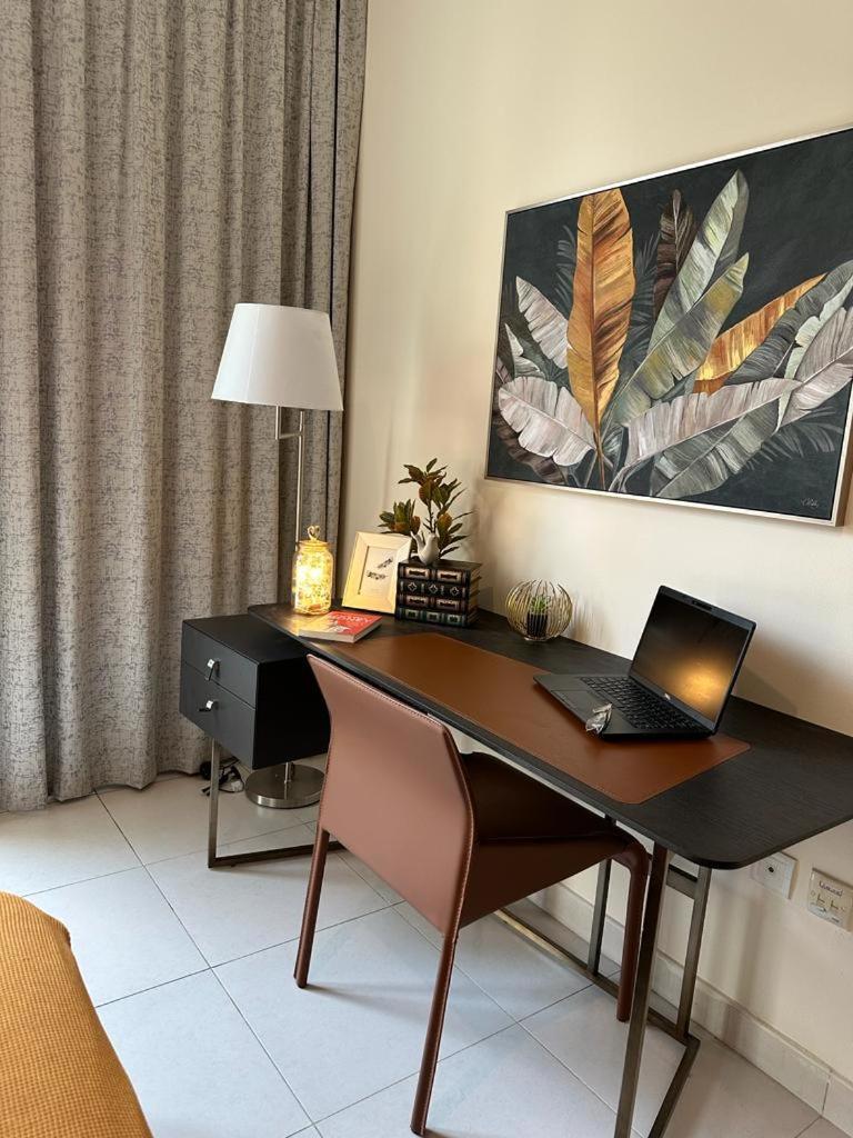 Lovely 1-Bedroom Apartment In The Heart Of Dubai Marina ภายนอก รูปภาพ